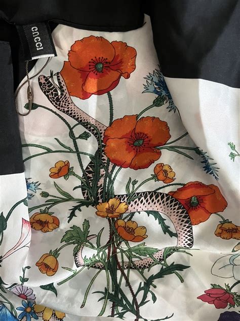 gucci flora snake scarf fake|how to identify a gucci scarf.